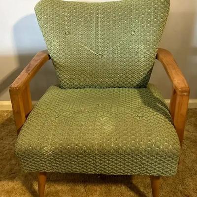 Retro Green Upholstered Accent Chair with Wood Armrests