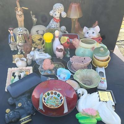 Vintage Figurines, Planters & Decorative Collectibles