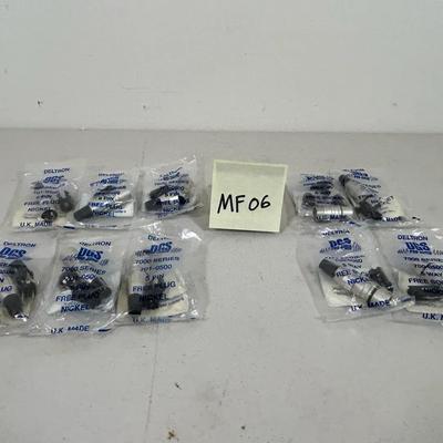 Deltron 7000 Series 5-way free XLR plugs & sockets