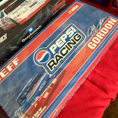 Sale Photo Thumbnail #254