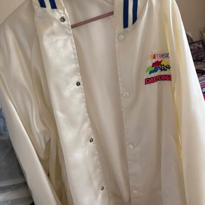 Sale Photo Thumbnail #546