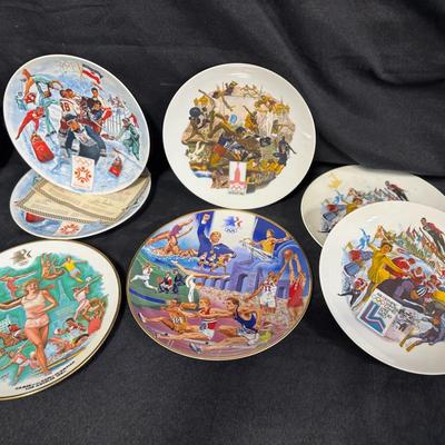 Commemorative Olympic Plates (7)