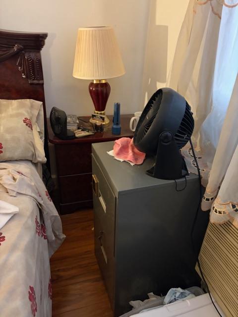 Sale Photo Thumbnail #11