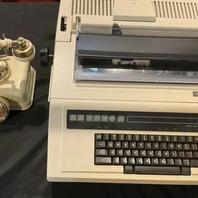 Vintage Office Technology-word Processor And Rotary Phone 