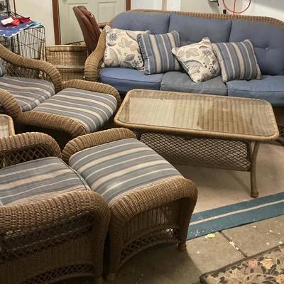 Wicker Patio Set With Cushions And Rug
