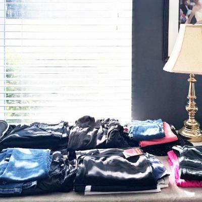 Sale Photo Thumbnail #51