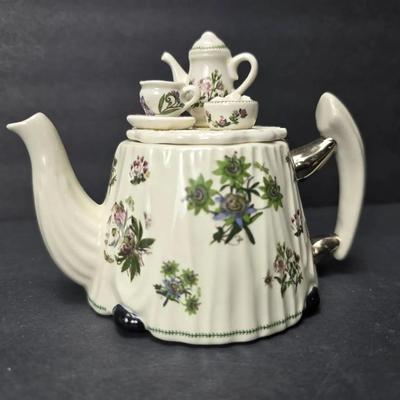 Portmeirion Botanic Garden Paul Cardew Figural Teapot
