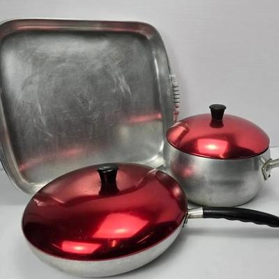 Mid-Century Cookware: Wagner Sidney-O Magnalite Roaster & Mirro Colorama Red Lidded Pans