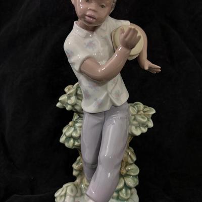 Lladro Black Legacy "Bongo Beat" Figurine 5157 - 9"h