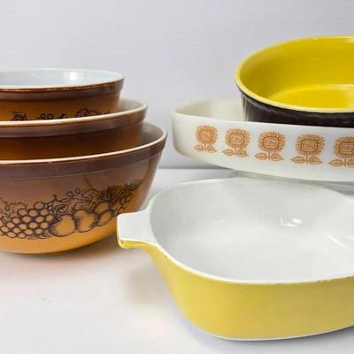 Mid-Century Pyrex, Federal Glass, Hull, & Corning Bakeware