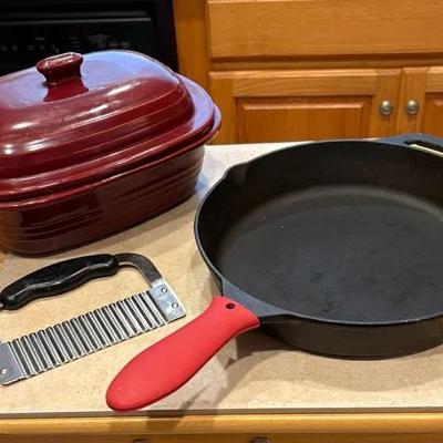 Pampered Chef Covered Casserole, Crinkle Cutter And Utopia Kitchen Iron Skillet 