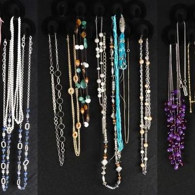 Costume Necklaces Chic Statement Vintage Necklace Collection: Beaded, Layered, and Geometric Styles