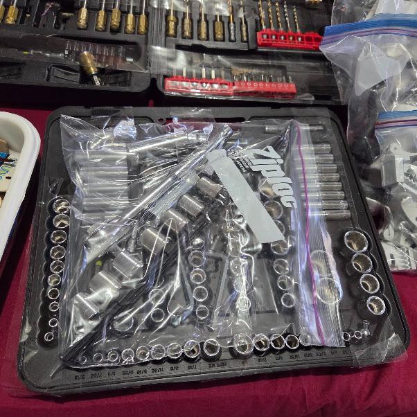 Sale Photo Thumbnail #4