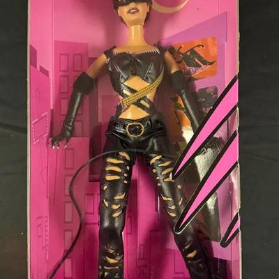 456: 2004 Barbie Catwoman New In Box