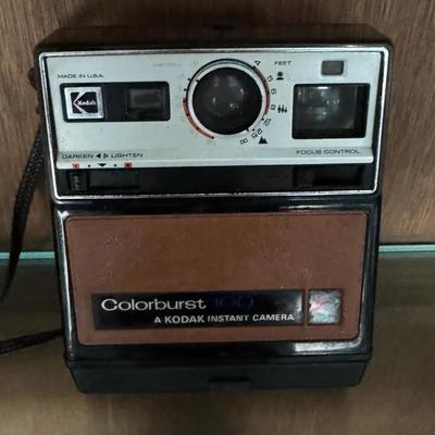 270: Kodak Colorburst 100 Instant Camera 
