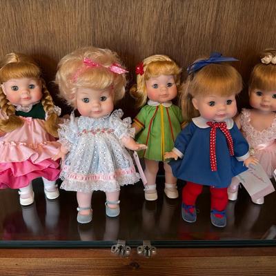 248: Madame Alexander Muffin Collection