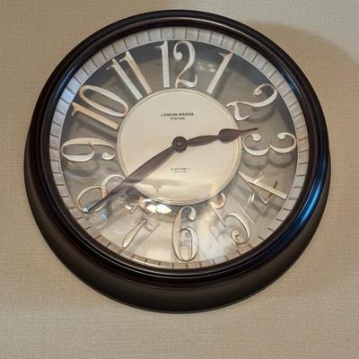 232: London Bridge Station 14” Wall Clock