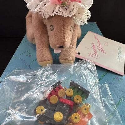 Lot 142:  Madama Alexander Nana Doll