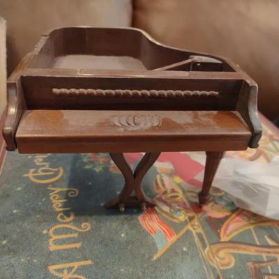 Sale Photo Thumbnail #185