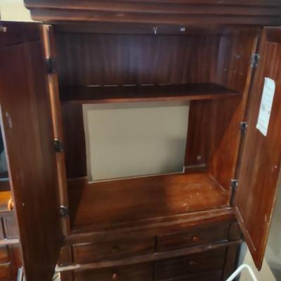 Sale Photo Thumbnail #115