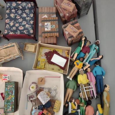 Sale Photo Thumbnail #102