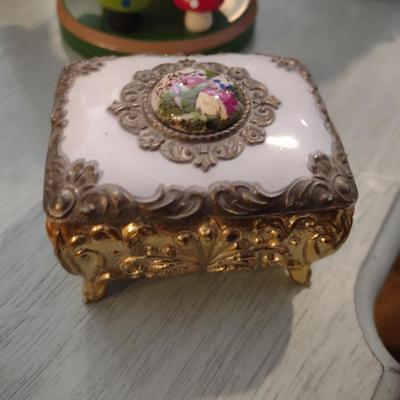 Sale Photo Thumbnail #276