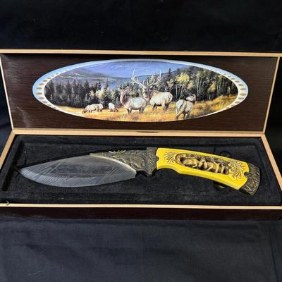 302: Decorative Wildlife-Themed Knife Lot with Three Display Knives and Presentation Boxes        