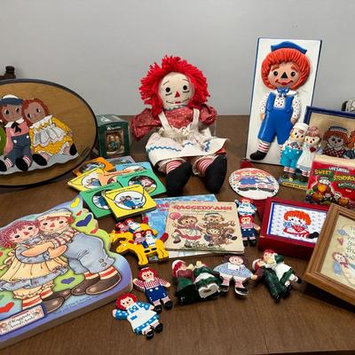 232:Vintage Raggedy Ann & Andy Collection
