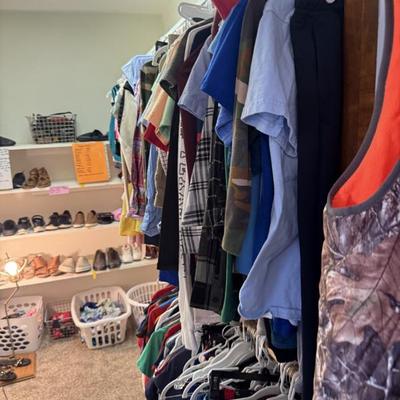 Sale Photo Thumbnail #50