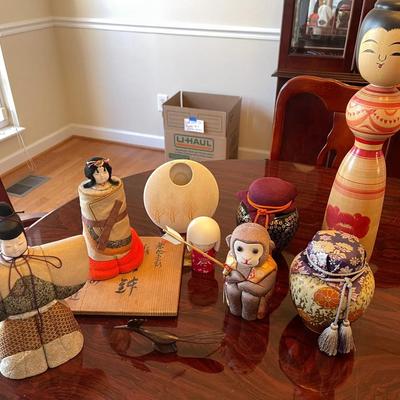 043-DR: Japanese Dolls and Decor