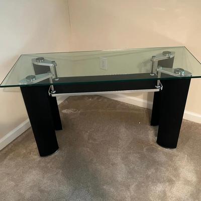 121b-BON: Contemporary Glass and Stainless Media Stand