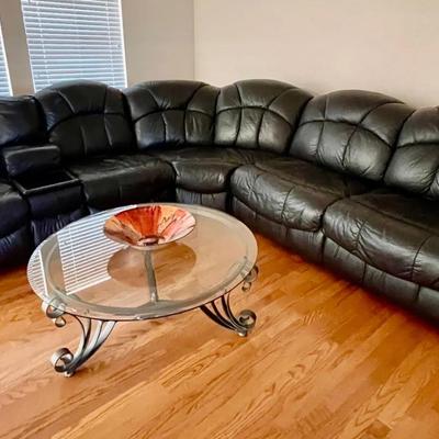 019-LR: L-Shaped Sofa Vignette