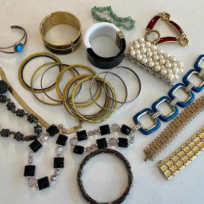 006-JRY: Costume Bracelet Collection