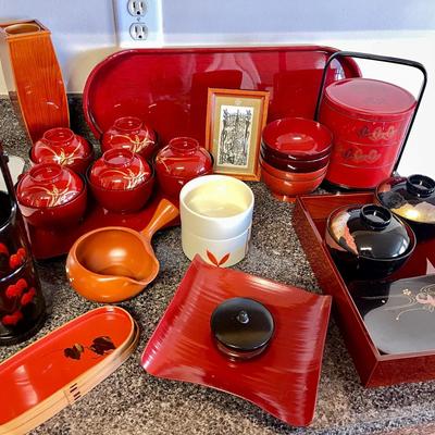 046-K: Japanese Red Dishes & Decor