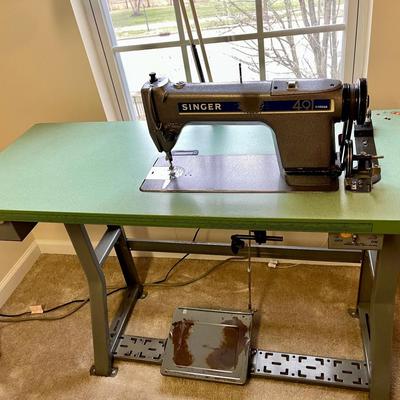 100-SEW: Singer Model 491D Sewing Machine and Sewing Center (Table)