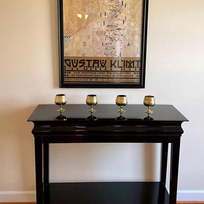 020-FR: Entryway Table Vignette