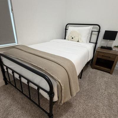 Sale Photo Thumbnail #116