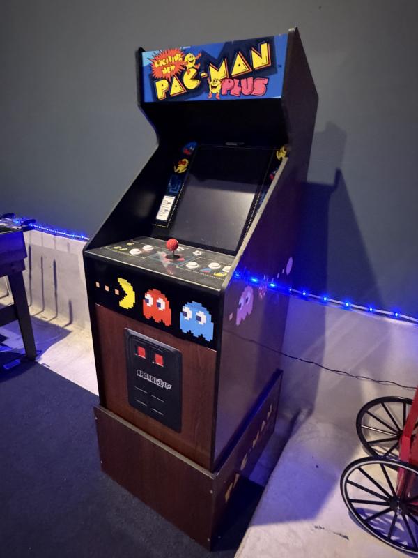 Sale Photo Thumbnail #126