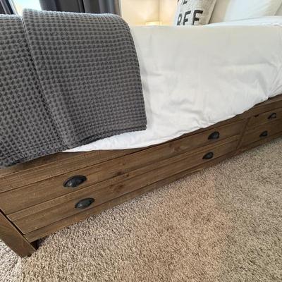 Sale Photo Thumbnail #62