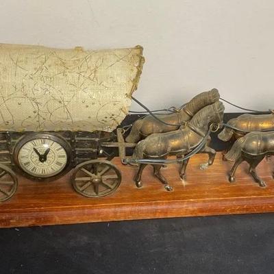 Stagecoach Light and Clock