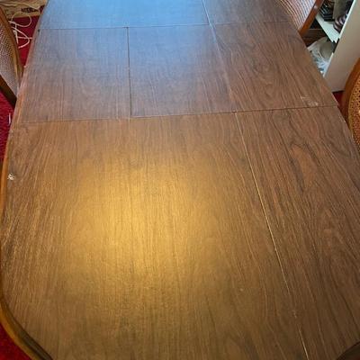 White Furniture Co Dining Table & Chairs