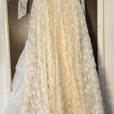Lace Wedding Dress (24" Waist) 
