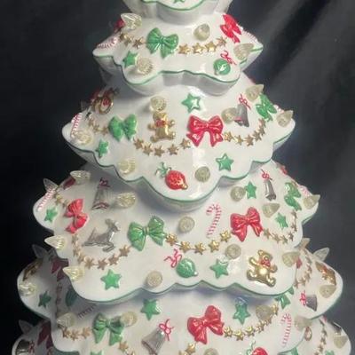Danbury Mint Lighted Ceramic Christmas Tree 