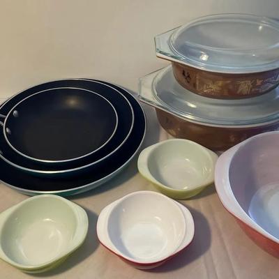 Pyrex Vintage & Tranontina Cookware 