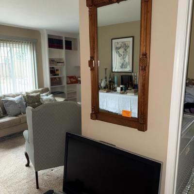 Sale Photo Thumbnail #23: Antique Eastlake Mirror