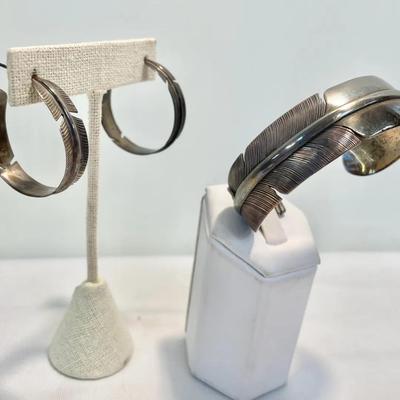 Vintage Sterling Feather Cuff W/ Matching Earrings Signed BR Size 5
