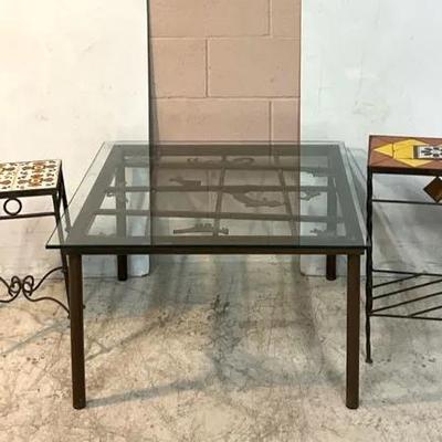 Native American Glyph Figures Coffee Table W/ Talavera Tile Tables 