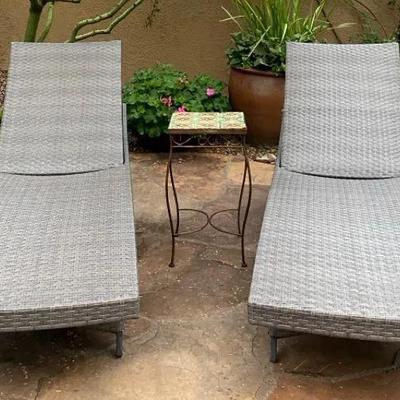 Rattan Chaise Loungers W/ Side Table 