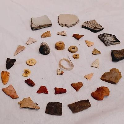 Native American Artifacts - Arrowheads, Pottery & Beads