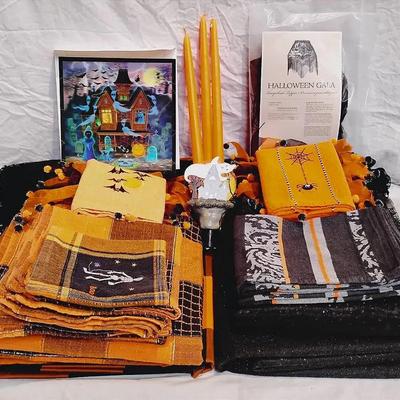 Deluxe Halloween Home Decor & Kitchen Textiles